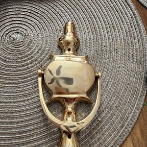 Elegant Gold Door Knocker (Brand New)